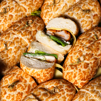 SO Tiger Bun - Crunchy Chicken & Cheese